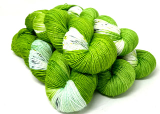 Buy good-vibrations-shadow-online-only Assigned Pooling - La Jolla Fingering (Baah Yarn)