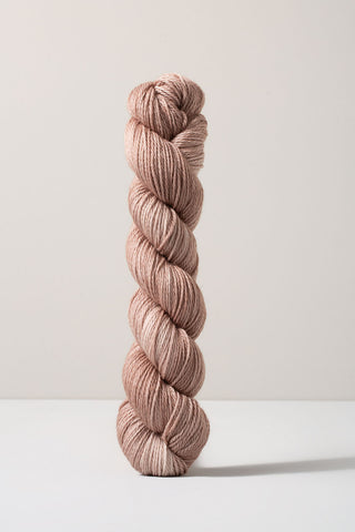 Buy br-30 16 Fingering (Urth Yarns)