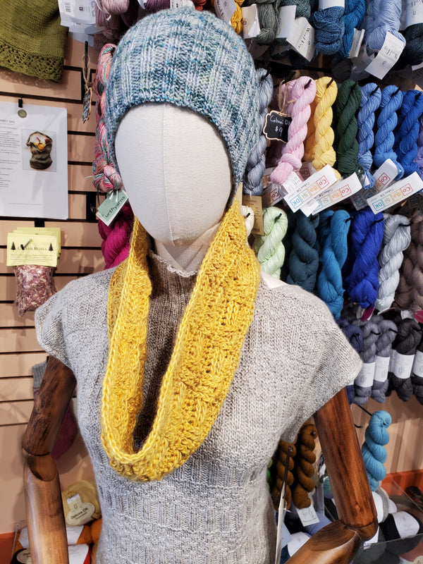 Athenaeum Cowl (2023 Yarn Crawl Crochet Pattern)