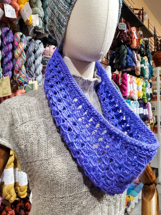Sapienta Cowl (2023 Yarn Crawl Knit Pattern)
