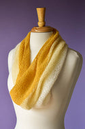 Plume Cowl Kit (Universal Yarn)