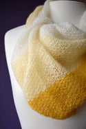 Plume Cowl Kit (Universal Yarn)