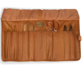 Bea Needle, Hook ,and Artist's Case (Muud)
