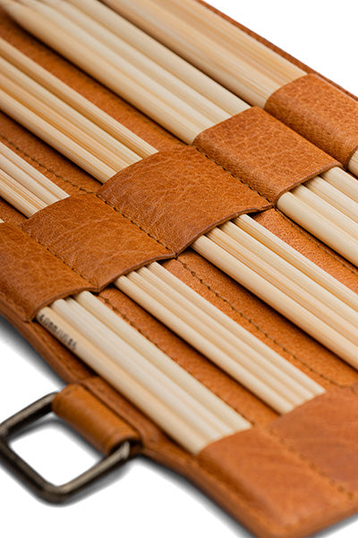 Carita C Needle and Hook Case (Muud)