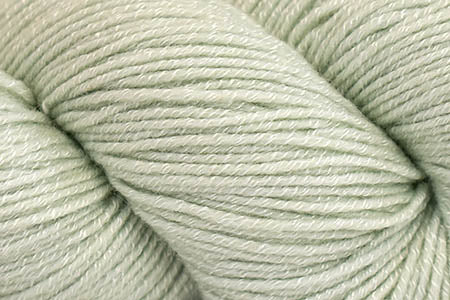 Frosted Leaves Wrap -Kit  (Universal Yarn)