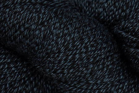 Frosted Leaves Wrap -Kit  (Universal Yarn)