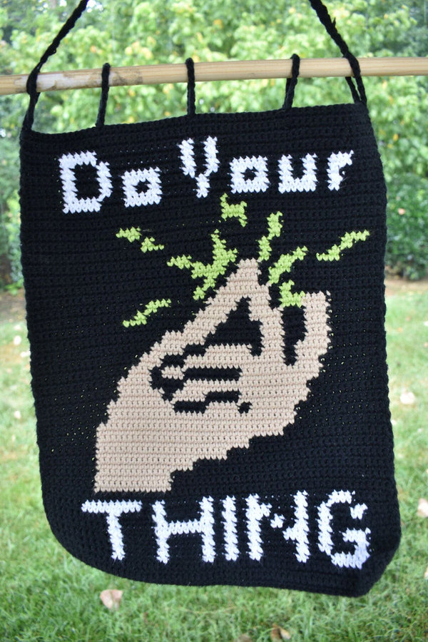Do Your Thing Wall Hanging Crochet Kit (Universal Yarn)