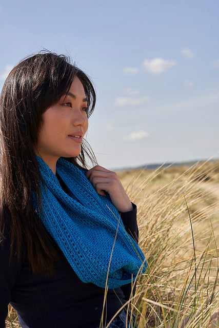 Felixstowe Cowl (Crochet) Pattern (Malabrigo)