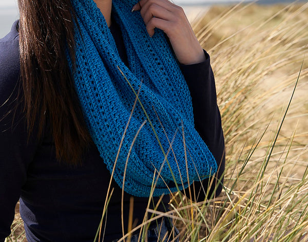 Felixstowe Cowl (Crochet) Pattern (Malabrigo)