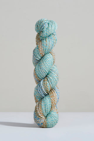 Buy elm Spiral Grain Sport (Urth Yarns)