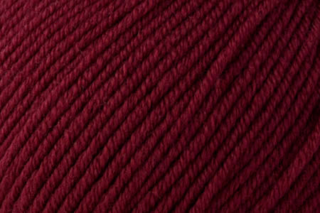 Donnina (Universal Yarn)