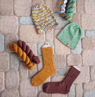 Nomadic Knits Issue Eleven : Head Over Heels