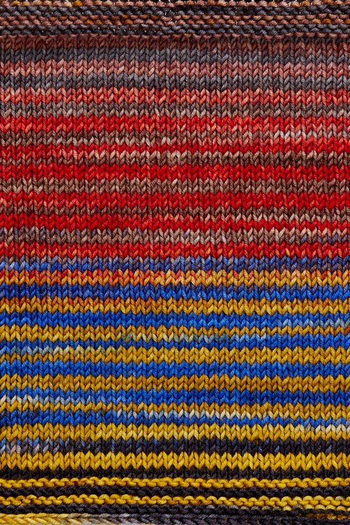Ikat Throw Kit (Urth Yarns) Online Only