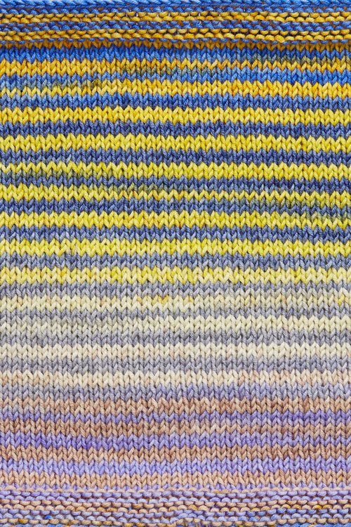 Ikat Throw Kit (Urth Yarns) Online Only
