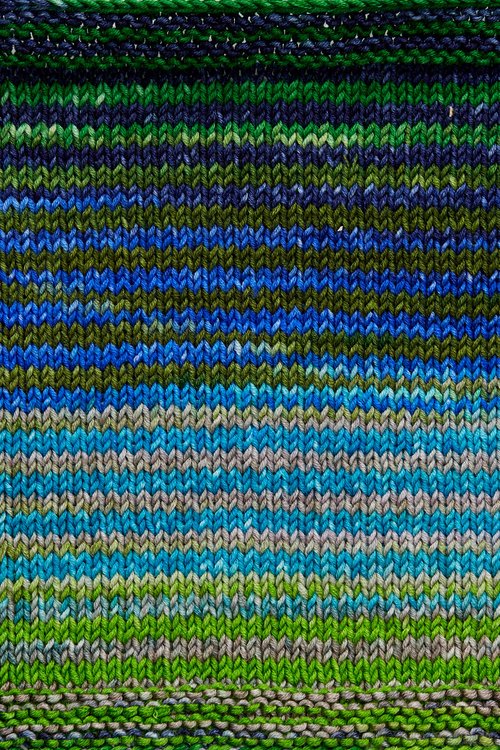 Ikat Throw Kit (Urth Yarns) Online Only