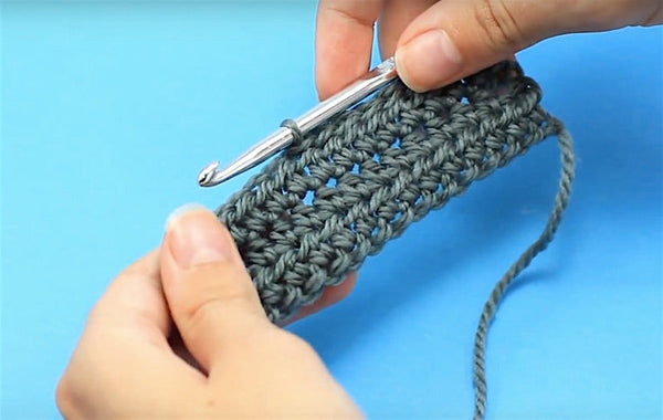 Learn to Crochet in Oak Park: Beginner Cowl Workshop