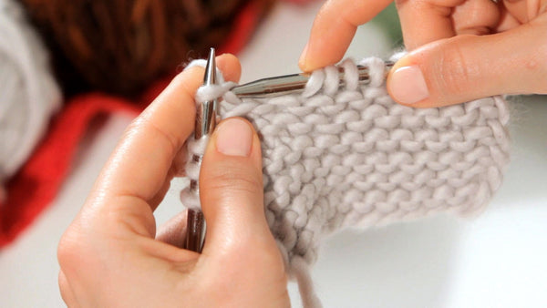 Learn to Knit in Oak Park: Beginner Cowl Workshop