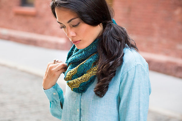 Ansonia Cowl Pattern (Malabrigo)