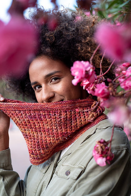 Amaranto Cowl Pattern (Malabrigo)