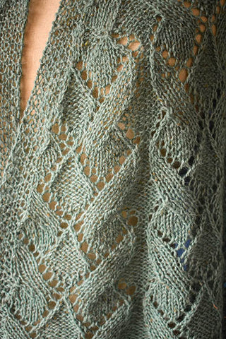 Arum Shawl Kit (Universal Yarn)