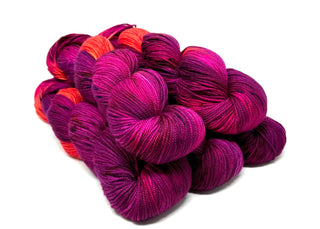 Buy dream-girl-shadow-online-only Assigned Pooling - La Jolla Fingering (Baah Yarn)