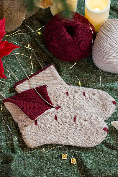 By the Fire Slippers Kit (Universal Yarn)