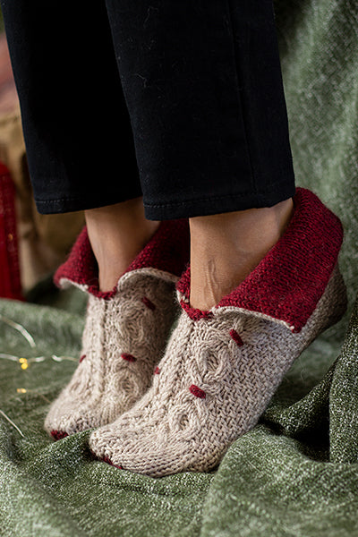 By the Fire Slippers Kit (Universal Yarn)