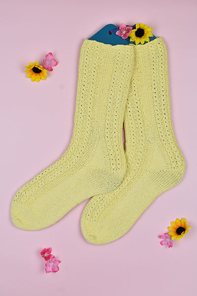 Sunday Socks Pattern (Universal Yarn)