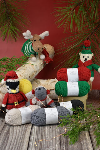 Frosty Friends Kit (Universal Yarn)