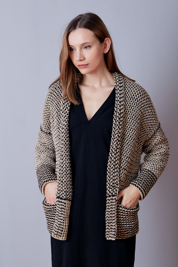 Crosshatch Cardigan(Urth Yarns)