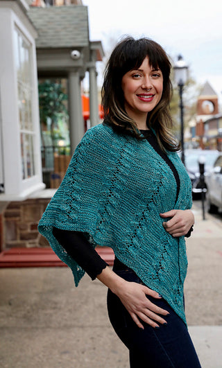 3387 Woman’s Shawl (Plymouth Yarn)