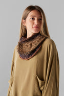 Lantern Lace Cowl Kit (Urth Yarns)