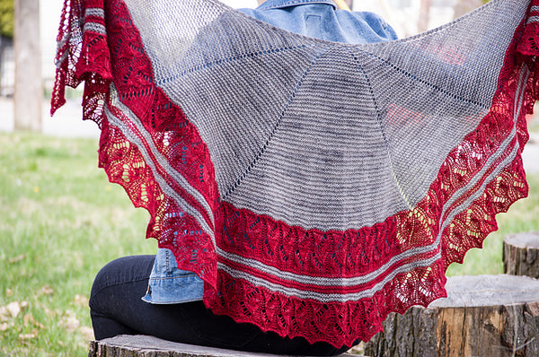 M126 Otherwhiles Shawl (Plymouth Yarn)
