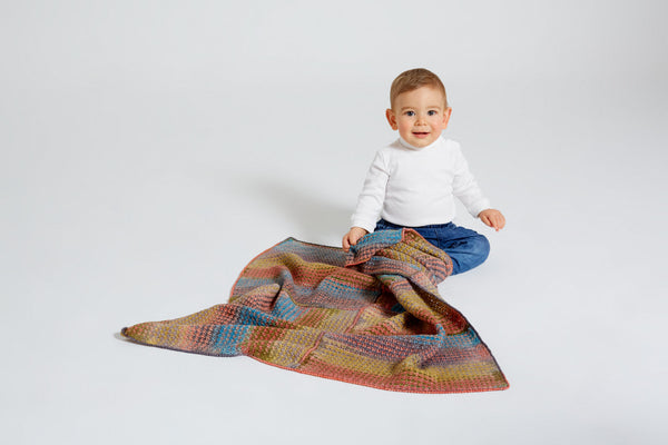 Puppytooth Blanket Crochet Kit (Urth Yarns)