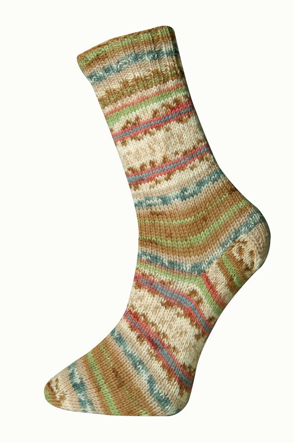 Saunter - Fingering Weight (Universal Yarn)