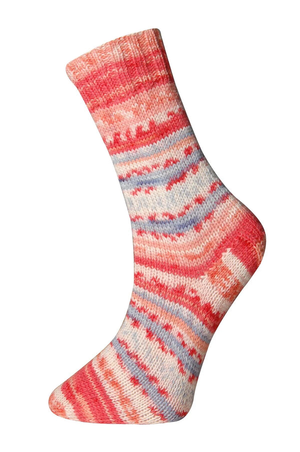 Saunter - Fingering Weight (Universal Yarn)