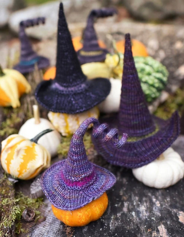 3 Dimensional Knitting - Witch's Hat & Ghost