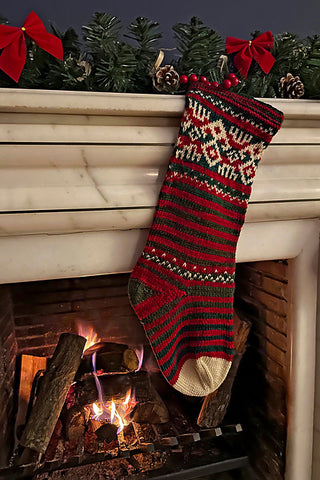 Holiday Stocking Kit (Urth Yarns) In-Store
