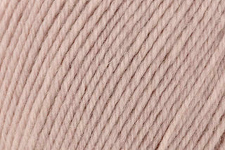 Buy oatmeal-heather-online-only Deluxe Worsted Superwash (Universal Yarn)
