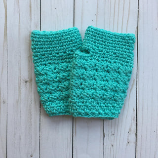 Mossy Grass Fingerless Gloves (Queenie Crochet)
