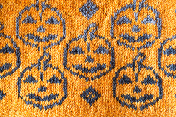 Pumpkin Trick or Treat Bag Kit (Urth Yarns) Online Only