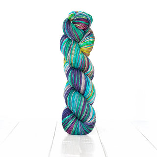 Buy uneek-worsted-4012 Pixelated Scarf Kit (Urth Yarns) Online Only